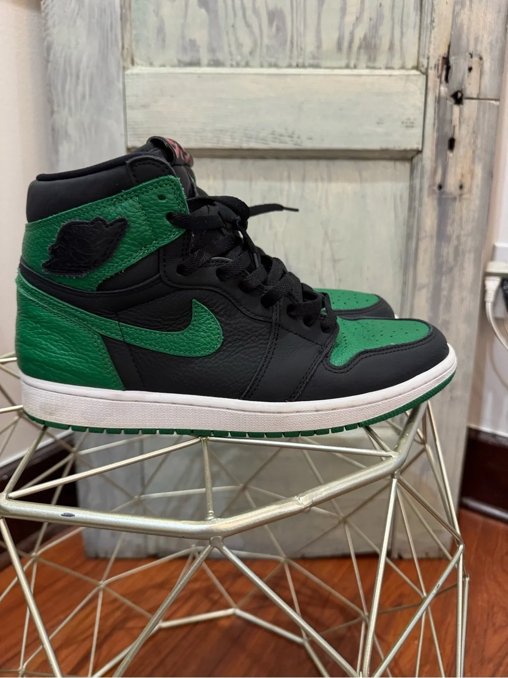 Air Jordan 1 Retro High OG ‘Pine Green‎ 2.0’ 555088 030 - Mens 11
